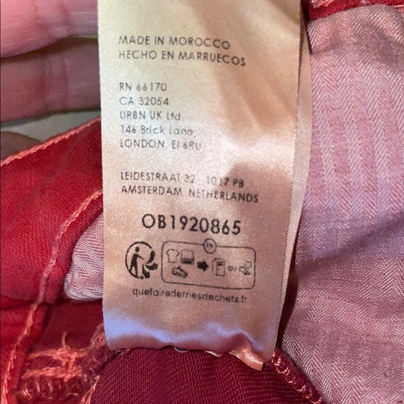 Pilcro The Kenna garment -dyed barrel leg jeans in red - 29P - Picture 5 of 7